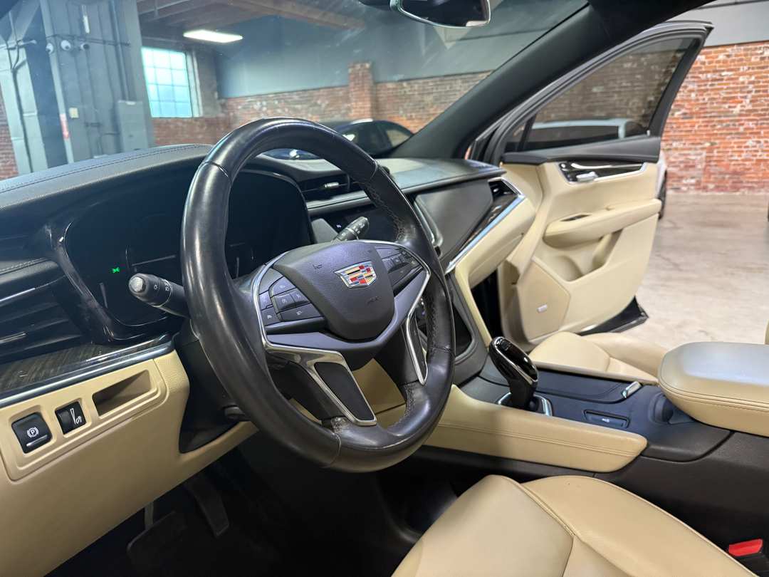2017 Cadillac XT5 Base - Photo 12