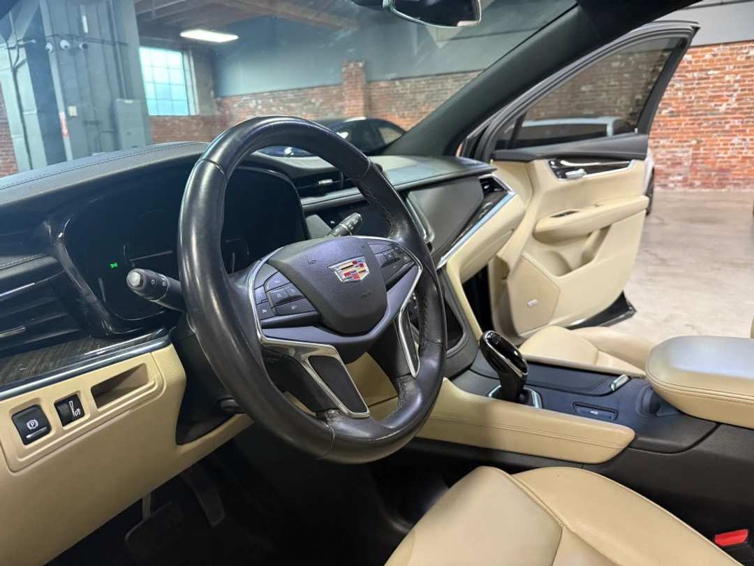 2017 Cadillac XT5 Base - Photo 26