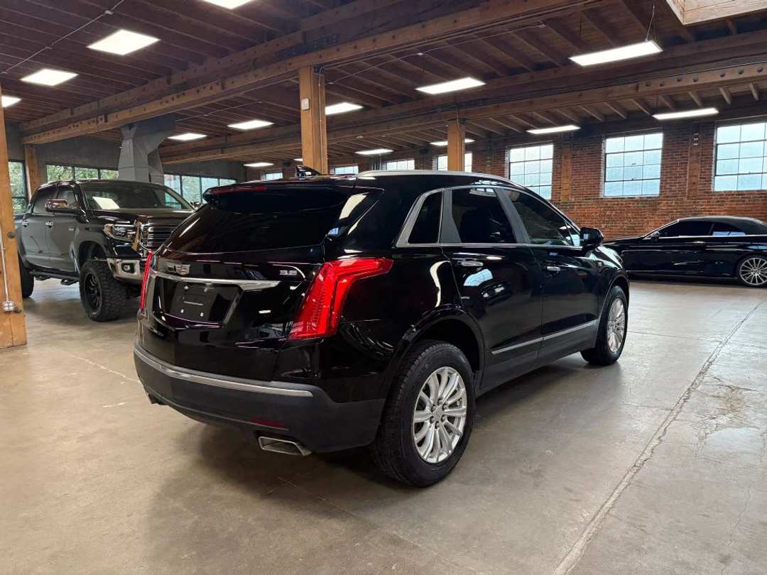 2017 Cadillac XT5 Base - Photo 19