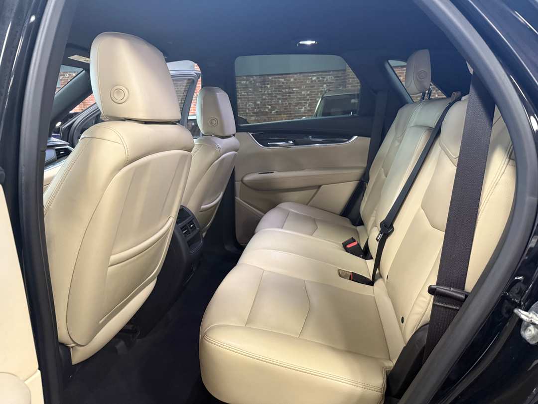 2017 Cadillac XT5 Base - Photo 13