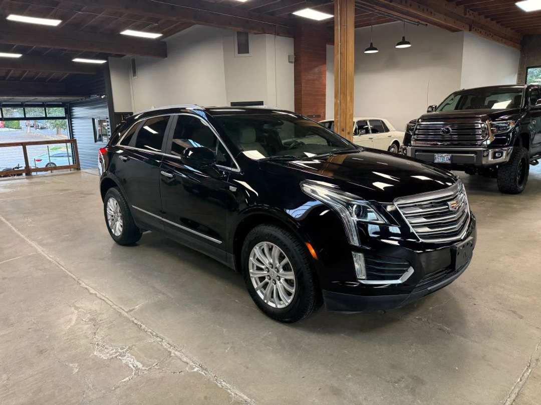 2017 Cadillac XT5 Base - Photo 17