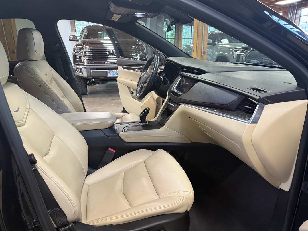 2017 Cadillac XT5 Base - Photo 10